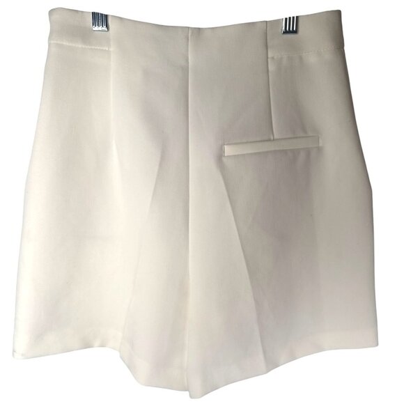 2/$30 ZARA XS High-Waist White Shorts With Angled Gold Buttons Pockets - Picture 3 of 11